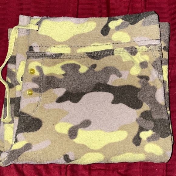 Jenni by Jennifer Moore•Green Camouflage•Medium - Picture 5 of 8